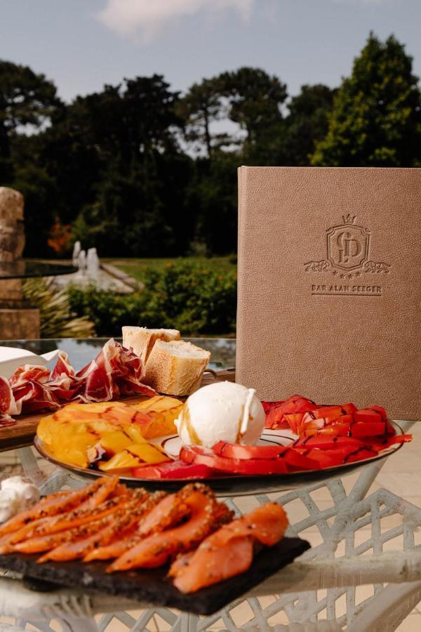 Chateau Du Clair De Lune - Boutique Luxury 4* Biarritz
